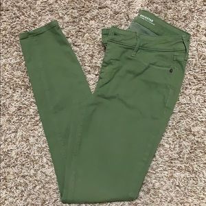 Olive green Old Navy Rockstar skinny jeans, size 4